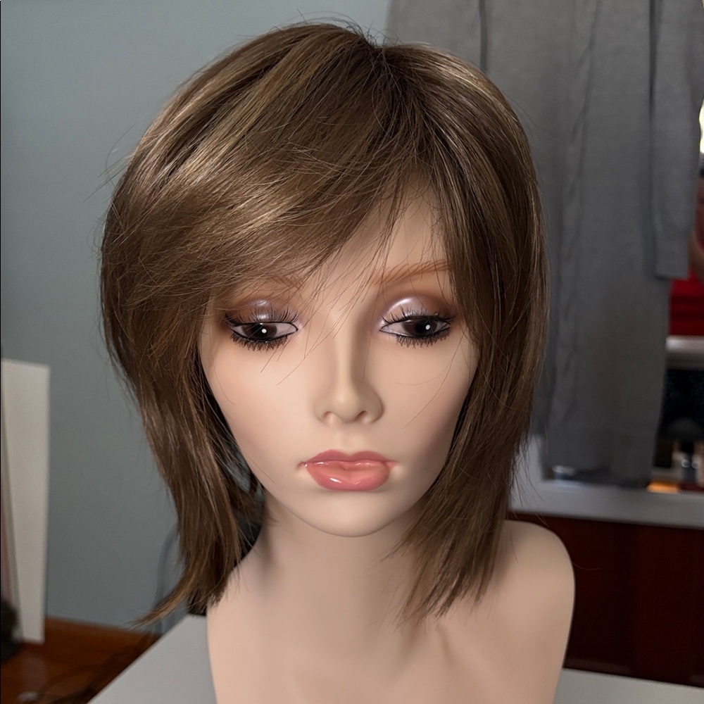 Amore Rene of Paris Codi Petite Synthetic Bob Luxury/Medical Wig. PRICE IS FIRM